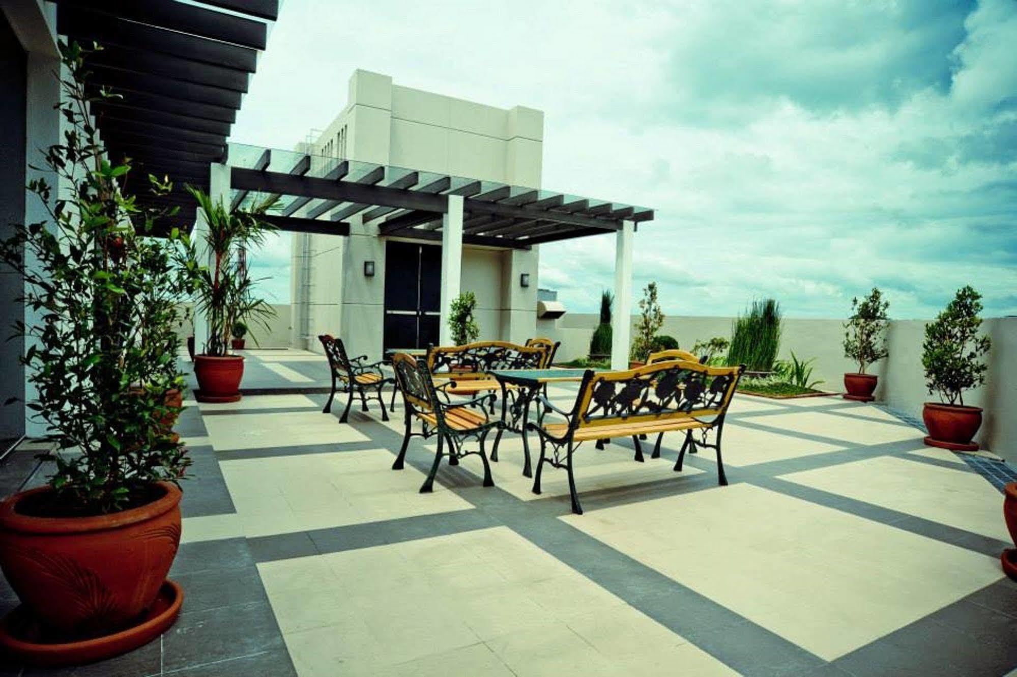 Santomas Suites Santo Tomas Exterior photo